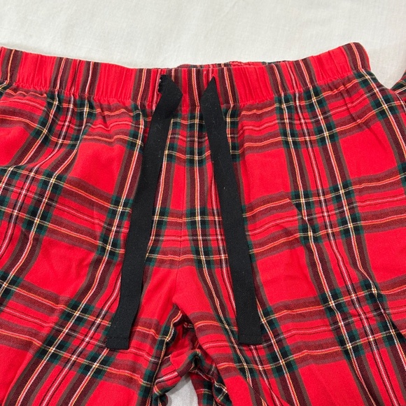VICTORIA'S SECRET PLAID PAJAMA SET - Picture 7 of 11